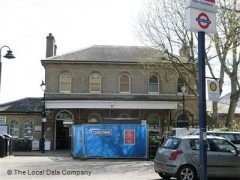 Kew Gardens Overground Station image