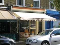 Snippers Hair Salon image