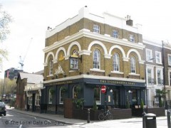 The Stonemasons Arms image