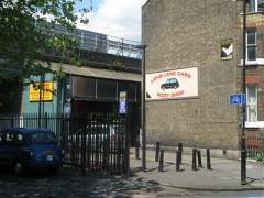 Long Lane Cabs Bodyshop image