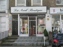 La Avril Boutique image
