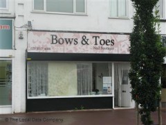 Bows & Toes image