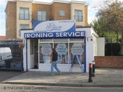 The Iron-Inn Parlour image