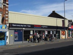 Tesco Express image