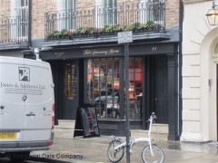Ted's Grooming Room image