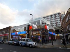 Metro Bank image