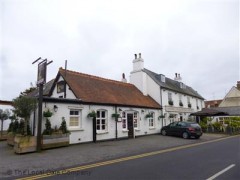 The Queens Head image