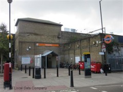 Bethnal Green Overground Station image