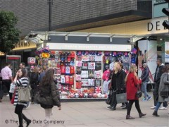 London Souvenirs & Gifts image