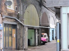 Richmond Road Cab Centre image