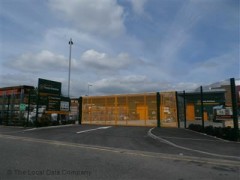 Travis Perkins image