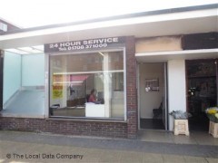 A1 Minicabs image