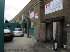 Holts Accident Repairs image