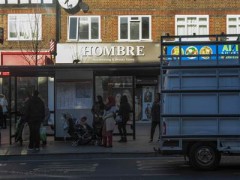 Hombre image