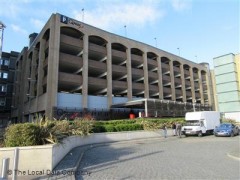 Q-Park image