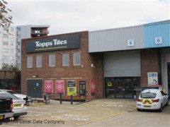 Topps Tiles image
