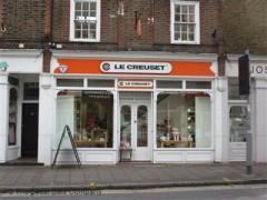 Jakke Imponerende Skinnende Le Creuset, 4 Church Road, London - Kitchen Shops near Wimbledon Tube &  Rail Station