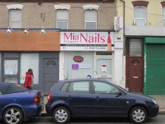 Mia Elegant Nails image