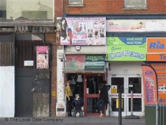 Linda's Boutique image