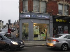 Paris Nails & Beauty image