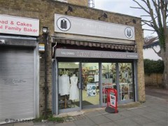 Inner Park Dry-Cleaners image