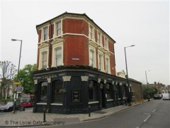 St Margarets Tavern image