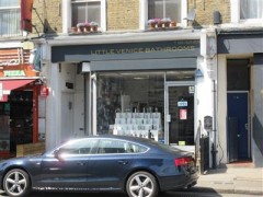 Little Venice Bathrooms image