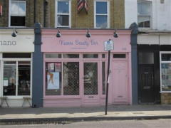 Nuova Beauty Bar image