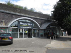 Topps Tiles image