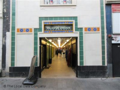 Brixton's Top Barber image