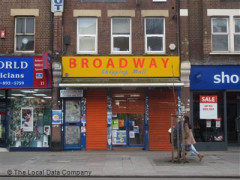 Broadway Shopping Mall image