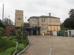 Hanwell Station image