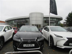 Lexus Approved Dealers image