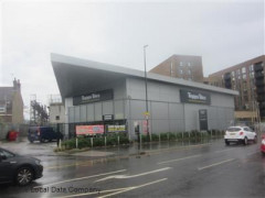 Topps Tiles image