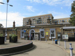 Catford Bridge Railway Station image