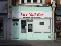 Lux Nail Bar image