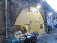 Yellow Box image
