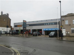 Halfords Autocentre image