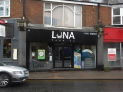 Luna Tanning image