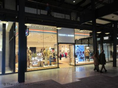 Tommy Hilfiger image