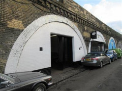 Clutch Guru Centre image