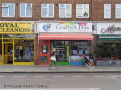 Crafts & Play image
