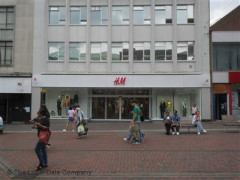 H&M image