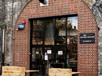 Billy Franks Craft Beer & Snack Shack image