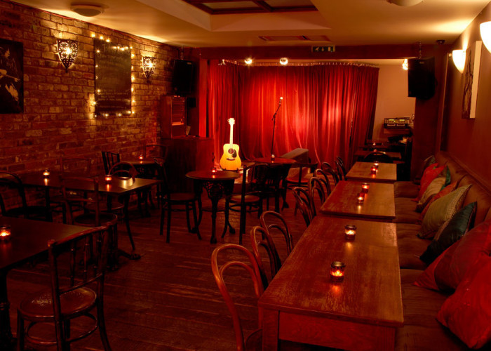 Green Note live music and bar area