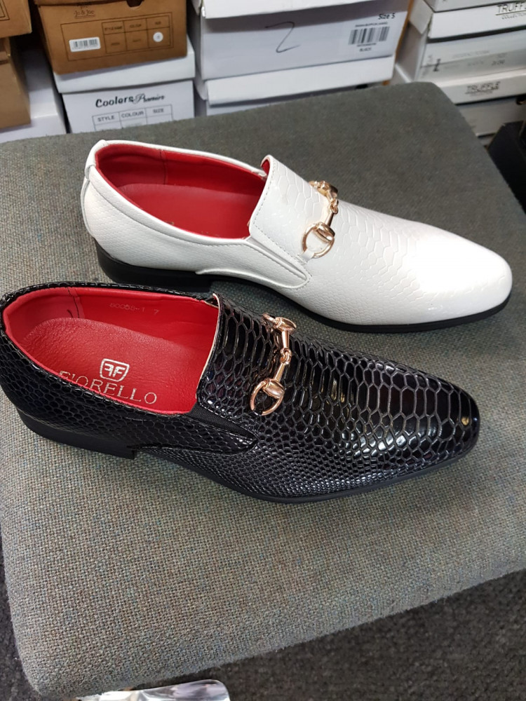 Max Classic Shoes Picture