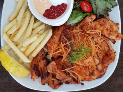 Dunton Grill & Spice image
