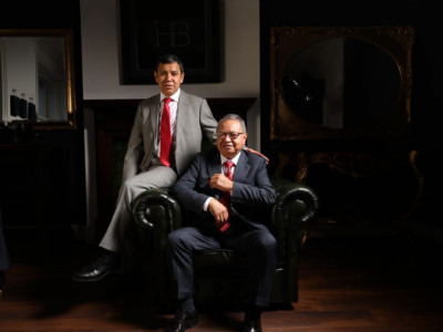 Hidalgo Brothers image
