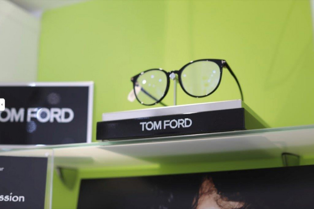 Realeyes Opticians and Audiologists Picture