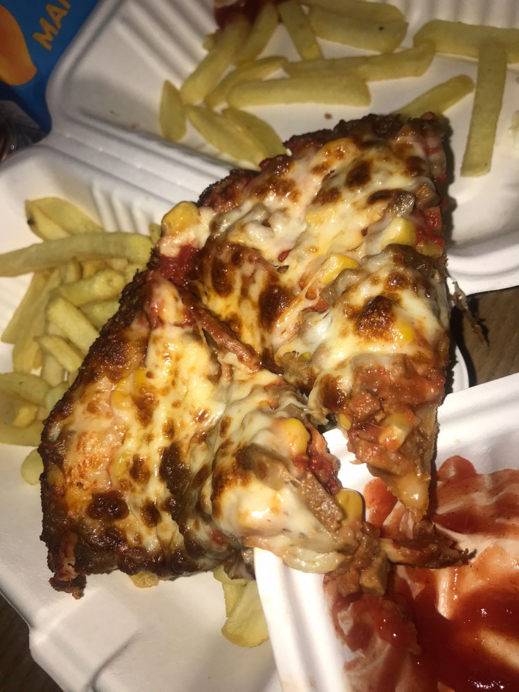 Pizza with chips